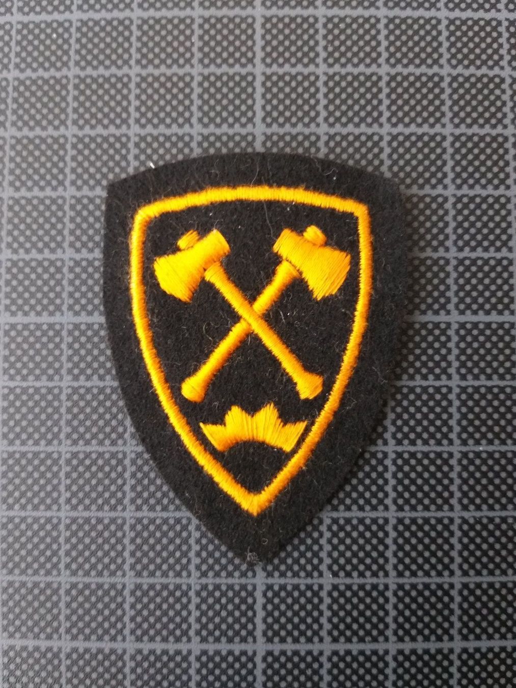 Placchette & Badge: Funktionsabzeichen Rammsappeur Ord. 1968 – Nuovo (secondo la descrizione) da Bauma venduto da SwissMilitaria