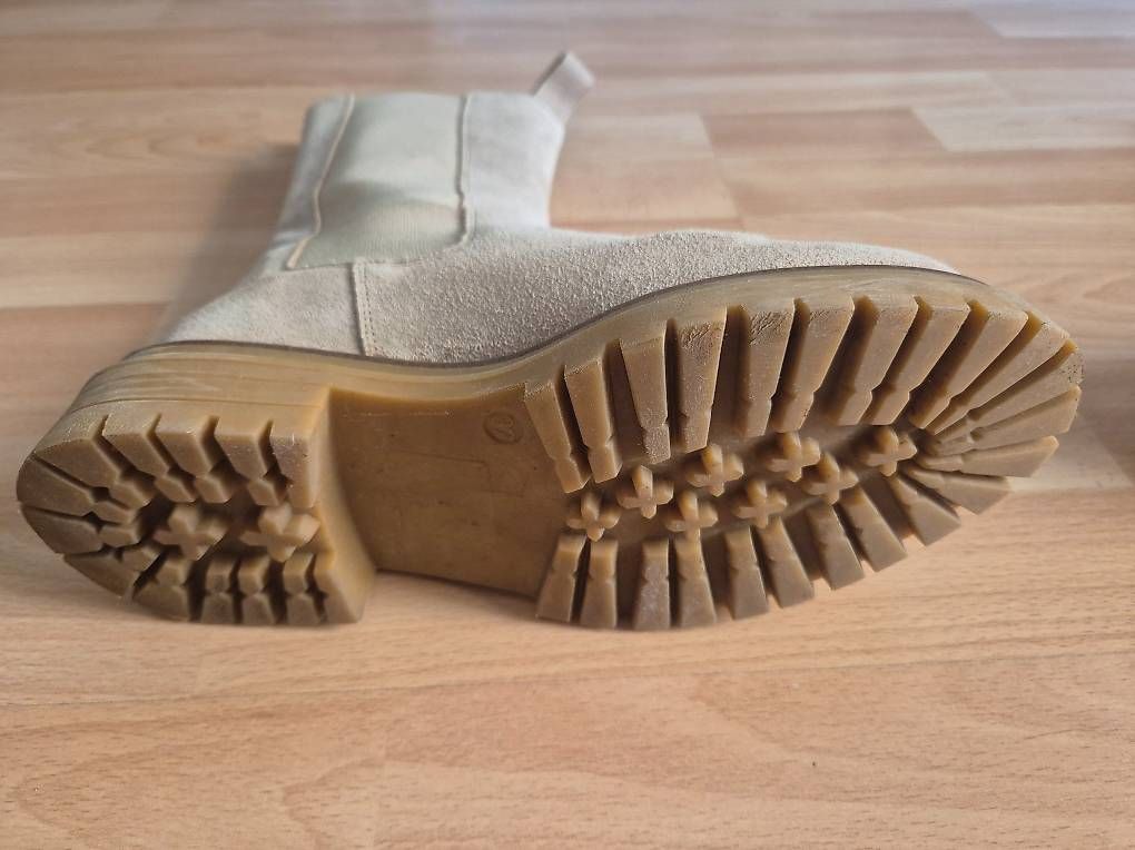 Scarpe da donna: Boots aus einer Boutique in Norwegen  – Usato da Zürich venduto da win_pr5k 2