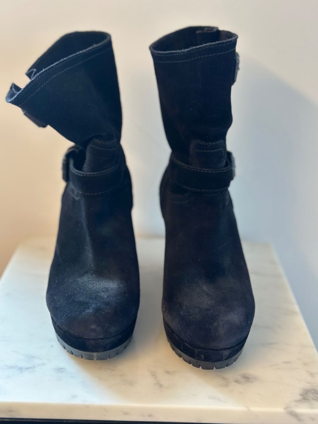 Prada Scarpe da donna: Prada Wildleder Stiefeletten mit Keilabsatz - Grösse 36 – Usato da Zürich venduto da Sedi93 1