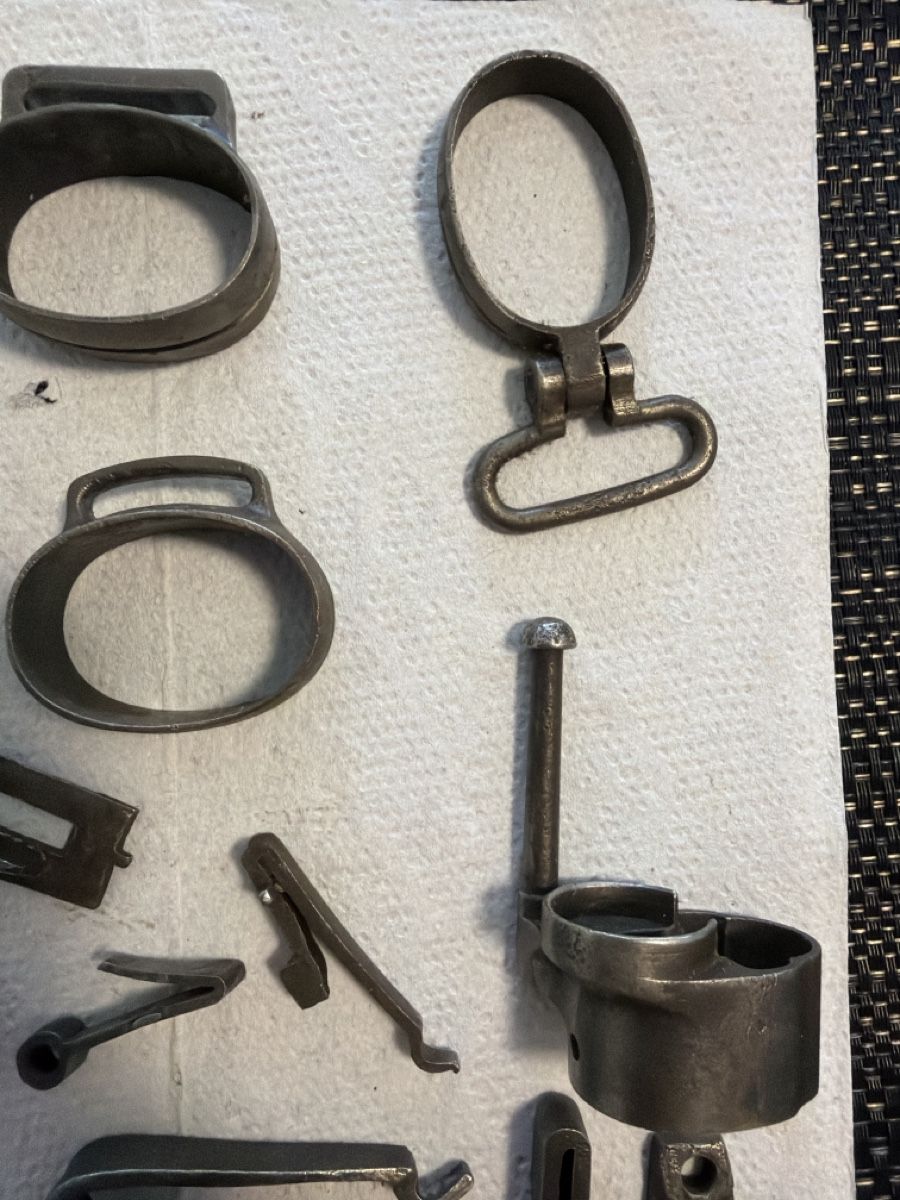 Armée suisse Uniformes: Karabiner  – D'occasion à Lausanne par Erion2015 2