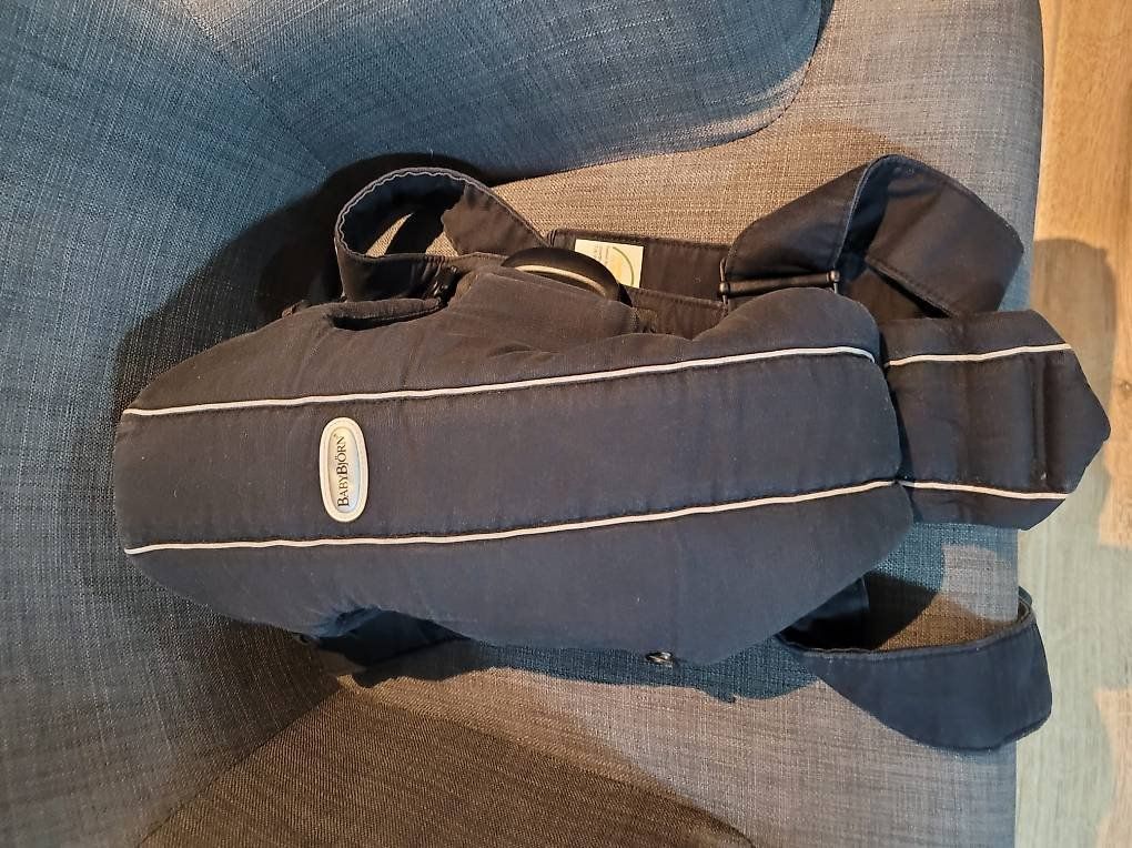 Babybjörn Marsupi portabebè: Porte-bébé BabyBjörn noir – Usato da Crassier venduto da samidesbozart