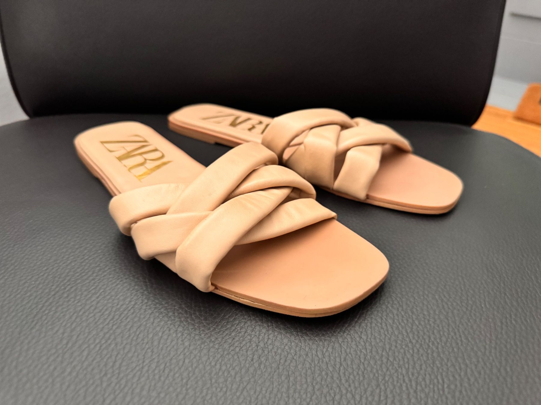 Zara Damenschuhe: ZARA beige Sandalen Schläppchen 40 top ab 1.- CHF SALE – Neu (gemäss Beschreibung) aus Zürich von pj_pry_to 1