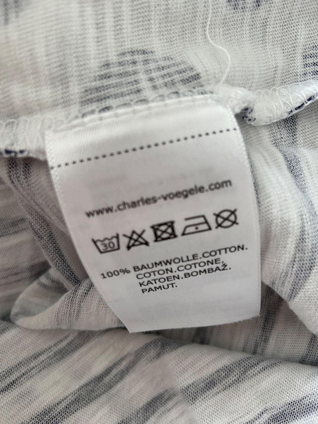T-shirt: T-shirt 2 faces différentes 100% coton – Usato da Cully venduto da FranVey 3