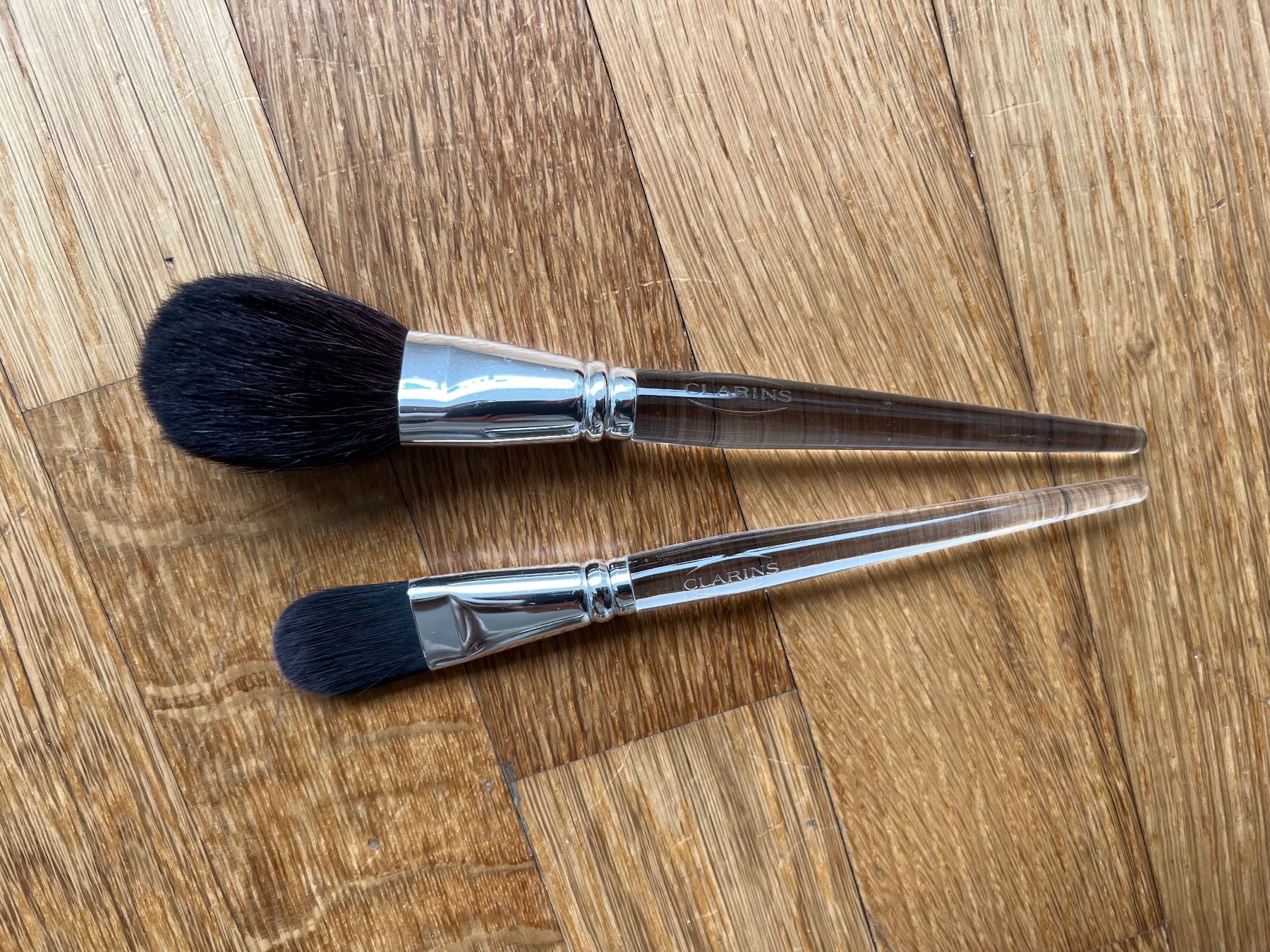 Clarins Make-up: Clarins Pinsel-Set (2 Pinsel) – Usato da Glattpark(Opfikon) venduto da ste_n99y 1