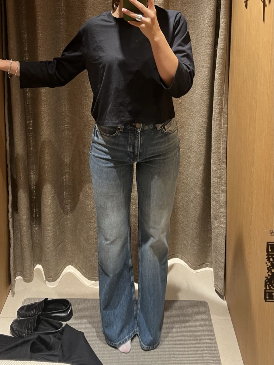 Massimo Dutti Jeans: Massimo Dutti flare jeans – Neu (gemäss Beschreibung) aus Uetikon am See von pauline.lily 1