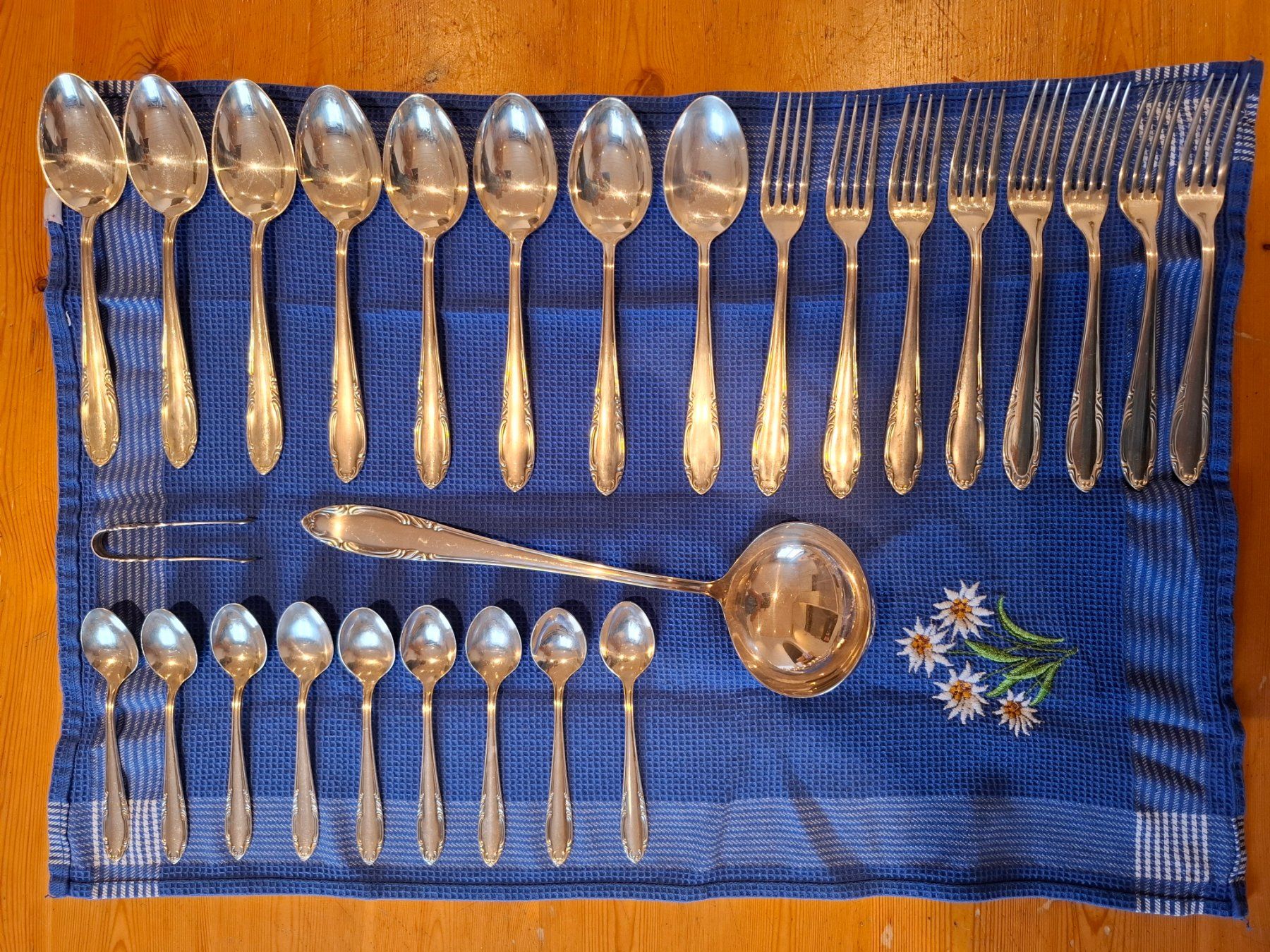 Set di piatti: Tafelservice Noblesse 100-50 silberauflage – Usato da Leuggern venduto da elitocram 1
