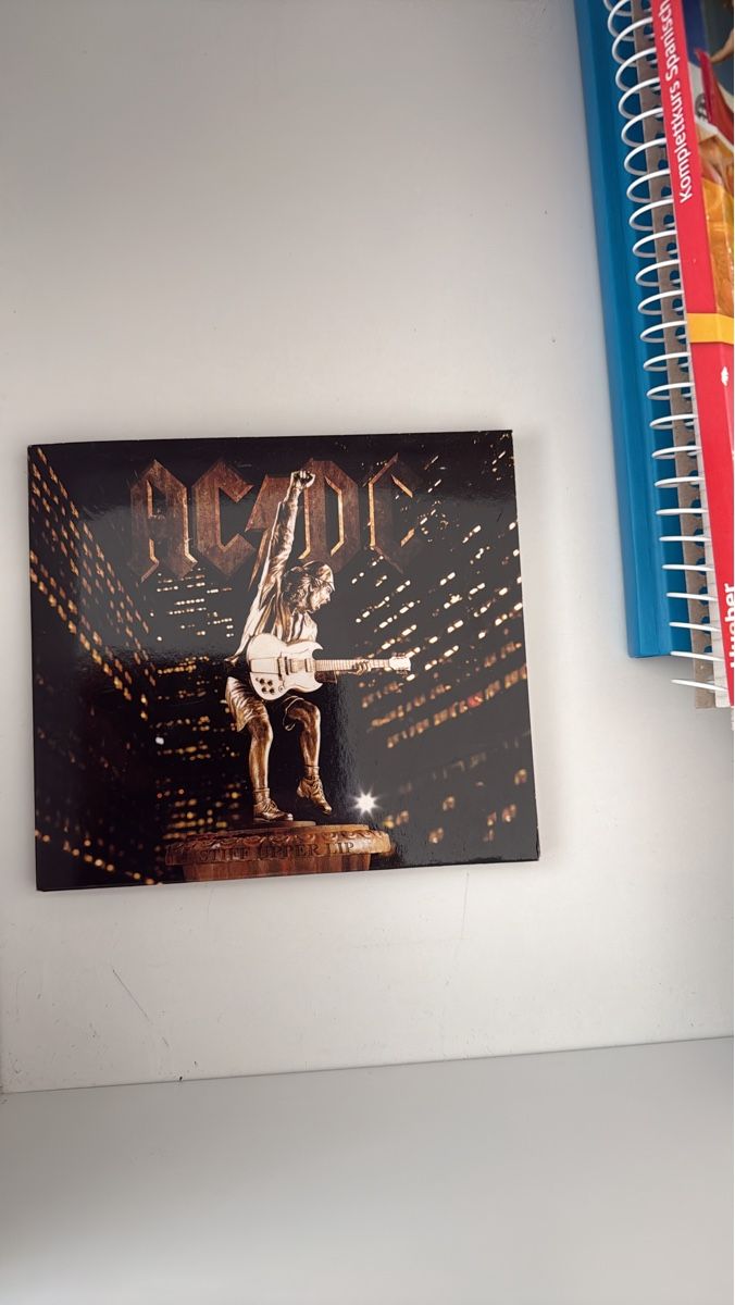 CDs: ACDC "Who Made Who" CD gebraucht – Neuf (Voir description) à Zuzwil SG par Boho-Style