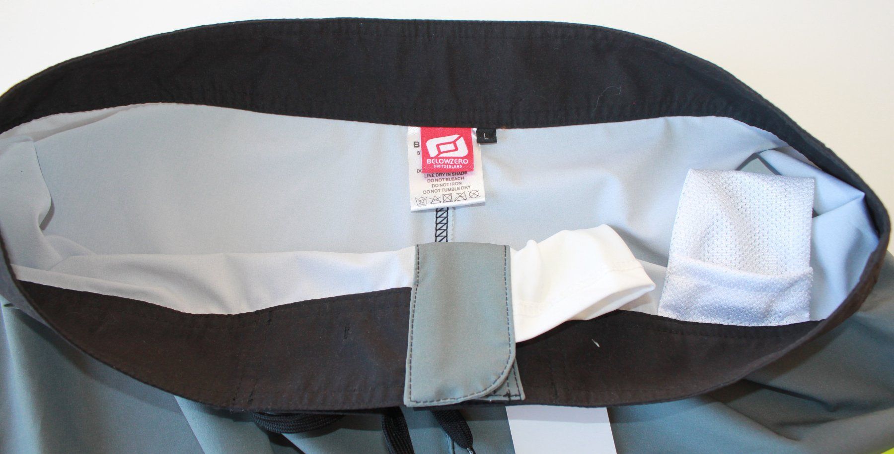 Costumi da bagno: Short de bain Belowzero  t. L  NEU! – Nuovo e nell'imballaggio originale da Peseux venduto da Gilloss 6