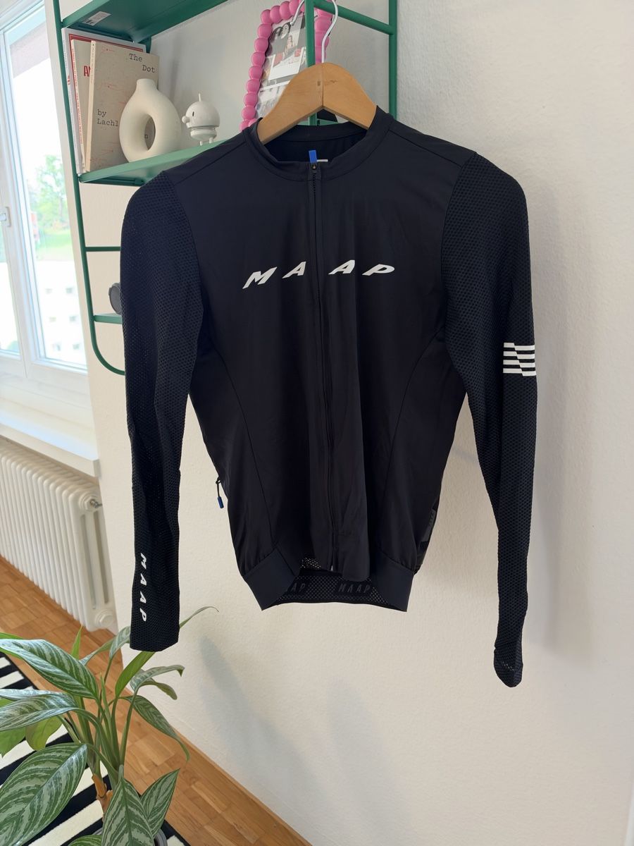 Leibchen & Hosen: Maap long sleeve jersey  – Gebraucht aus Uster von rus_cgn6
