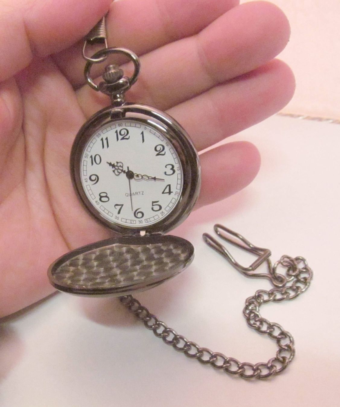 Orologi: Neue Taschenuhr hochglänzend mit Kette – Nuovo e nell'imballaggio originale da St. Margarethen TG venduto da ursk10