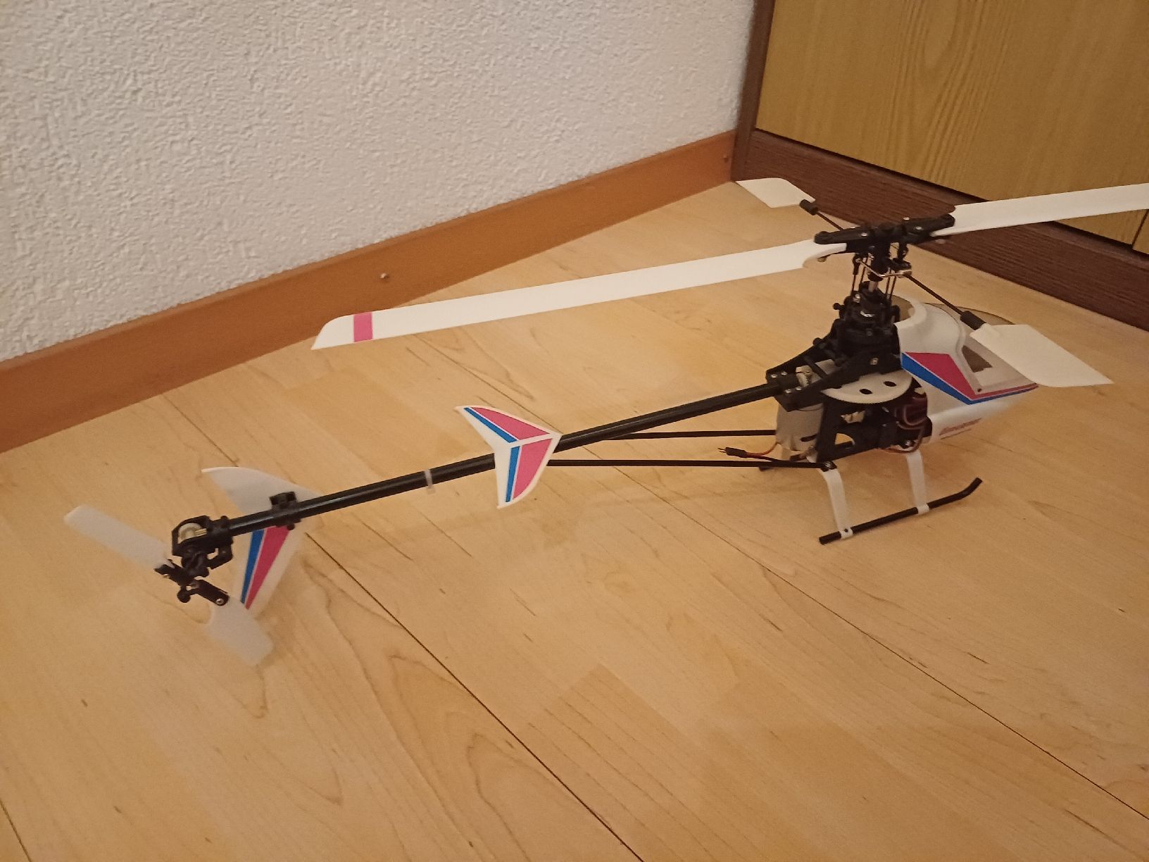 Graupner Modellismo RC: graupner micro star 400 – Nuovo (secondo la descrizione) da Ittigen venduto da mar_hbr9 4
