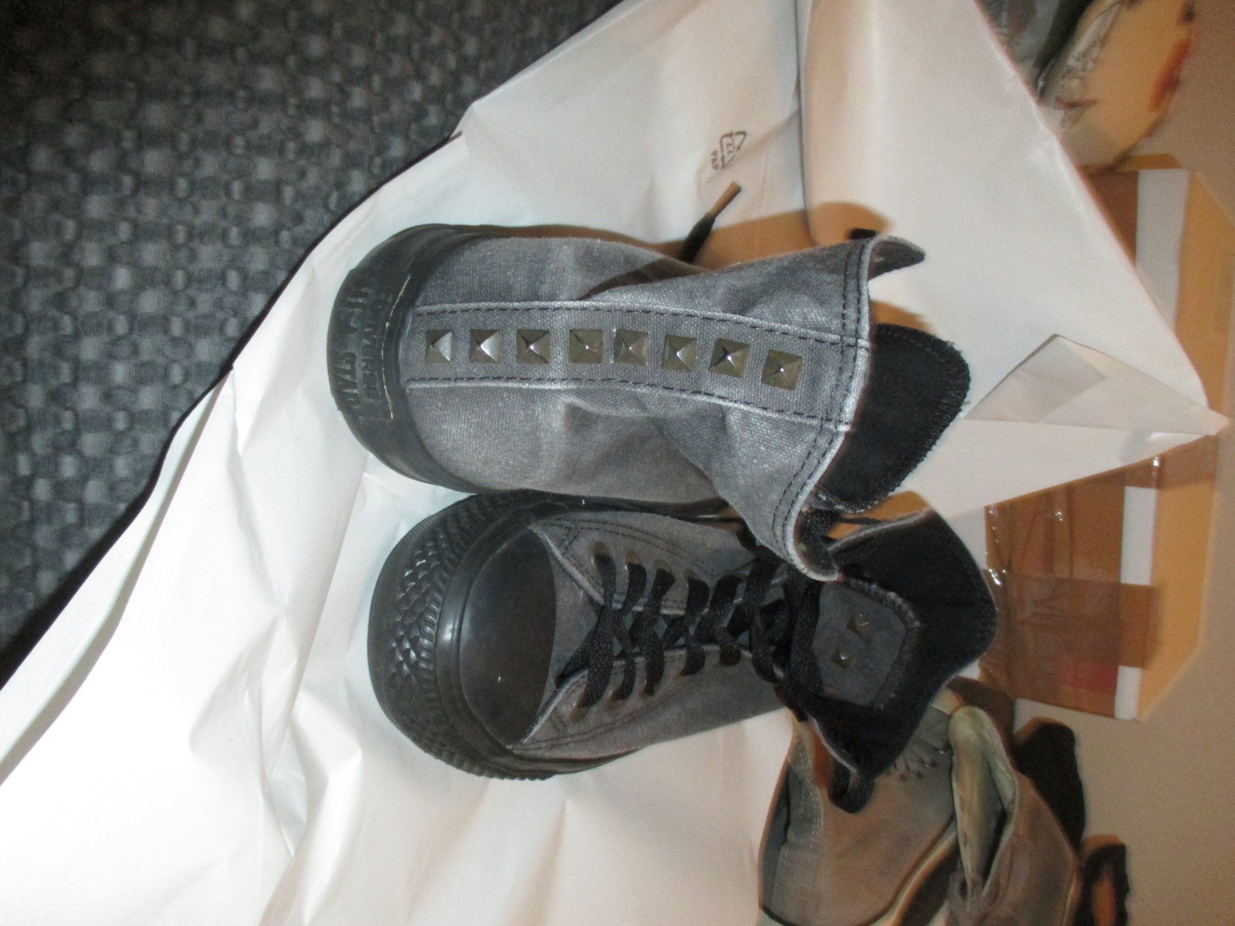 Converse Herrenschuhe: converse gr41 – Gebraucht aus Olten von Wsigi37 1