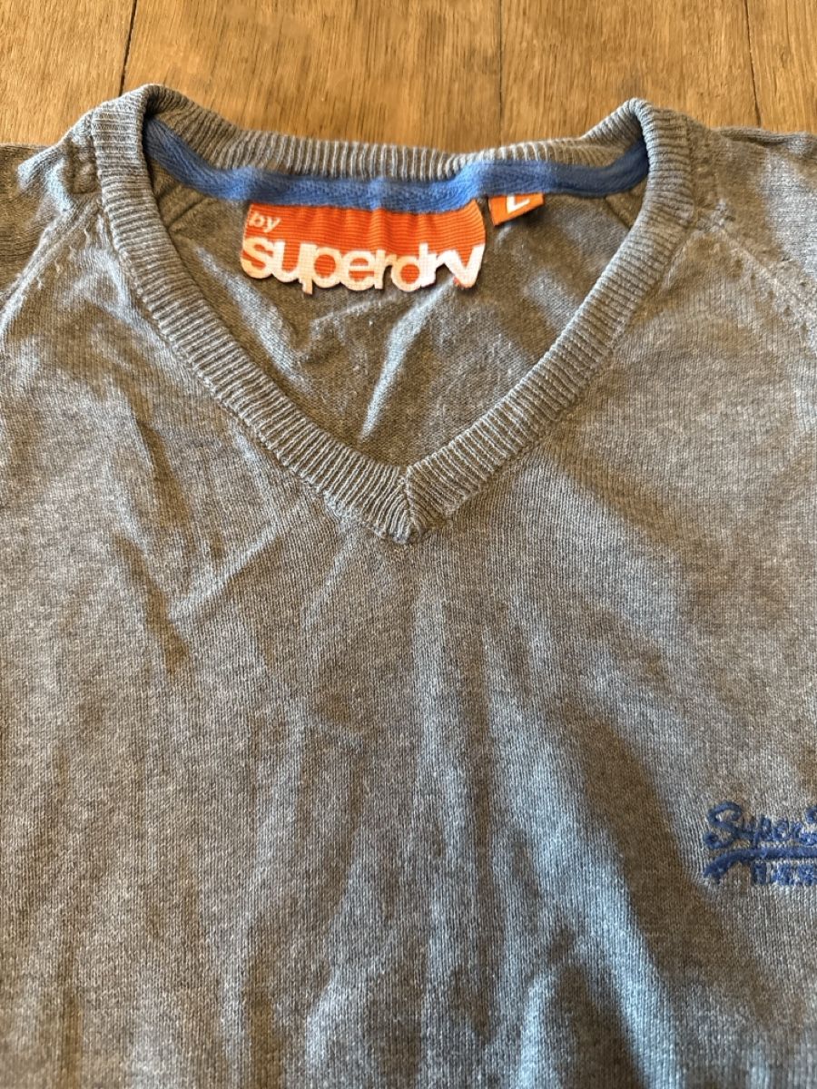 Superdry Maglioni & Felpe: Superdry Pullover Gr. L – Usato da Flüh venduto da domiri 1