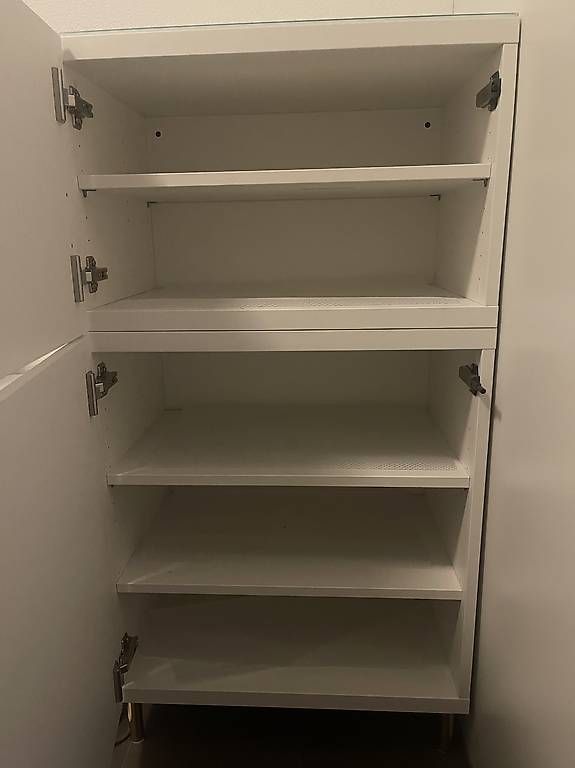 Ikea Cassettiere: Besta Möbel inklusive Fronten – Usato da Emmenbrücke venduto da bastardo13 1