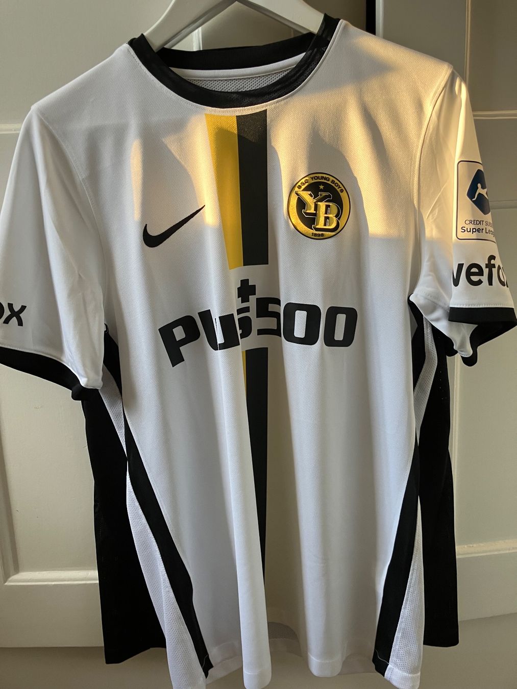 Young Boys Canottiere & Pantaloni: Yb Trikot – Usato da Bern venduto da Marc.12345