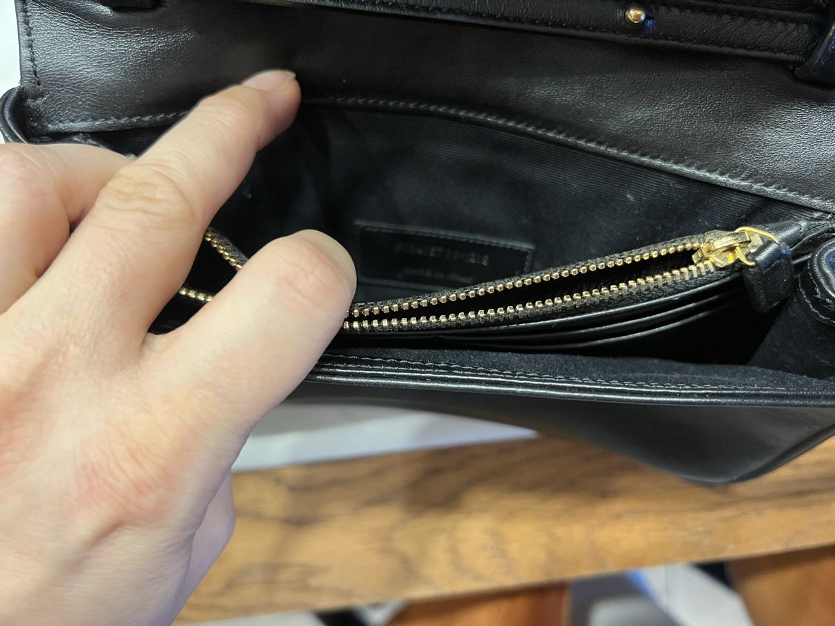 Saint Laurent Taschen für Damen: Saint Laurent Tasche, Schwarz, Gold Kette – Gebraucht aus Arbon von michelle.sommer48 4
