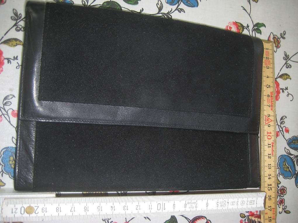 Taschen: Dokumenten-/Reisetasche – Gebraucht aus Horgen von pet_n5kr