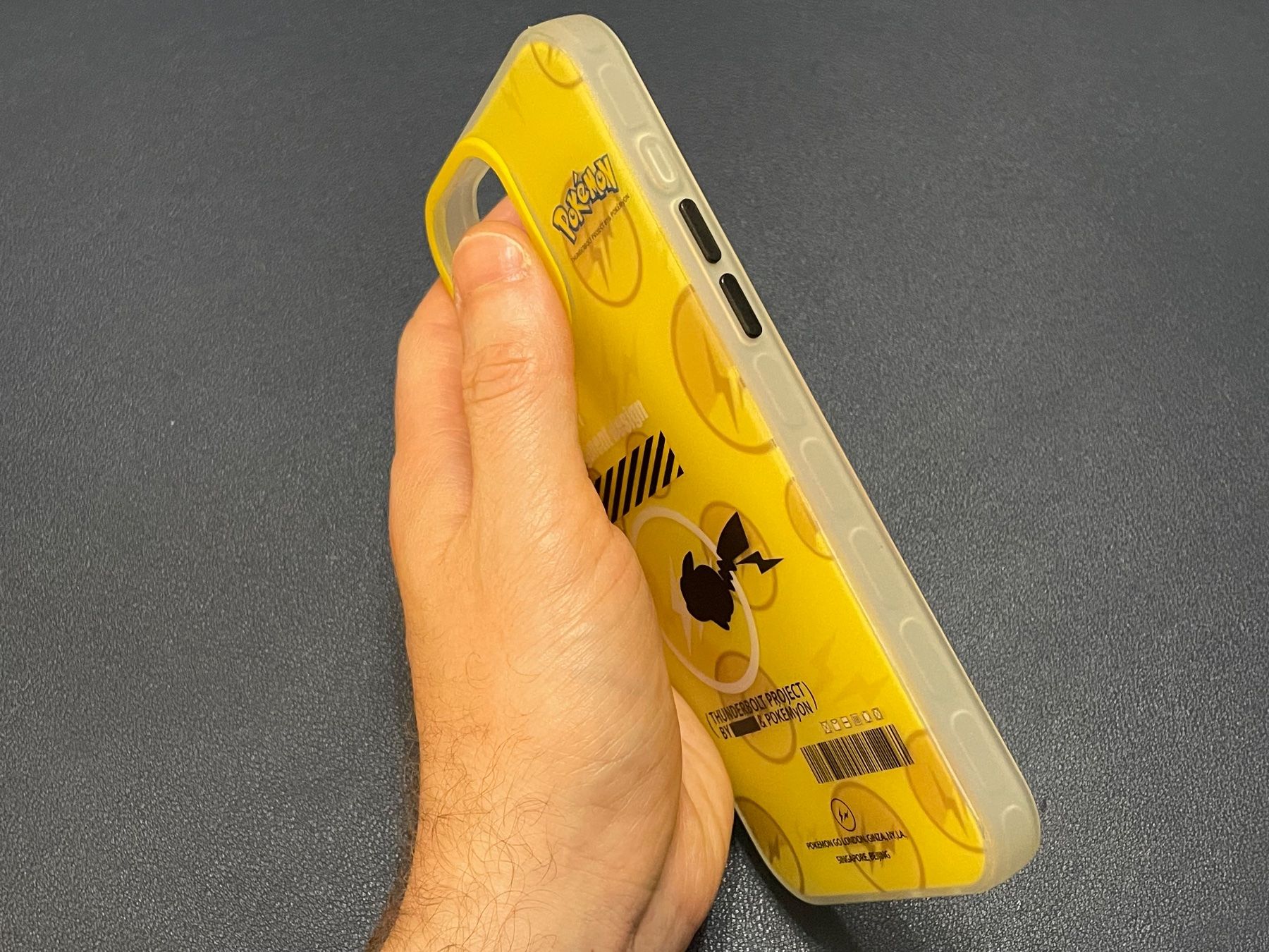 Apple Cover & Protezioni schermo: Coque Pikachu Pokémon pour iPhone 15 Pro Max – Nuovo (secondo la descrizione) da Lausanne venduto da oenix 2