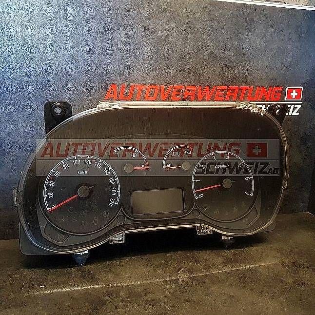 Alle Autoersatzteile: Tachometer/ Instrumentenbrett Opel Combo – Gebraucht aus Kleindietwil von LUSTENBERGER61
