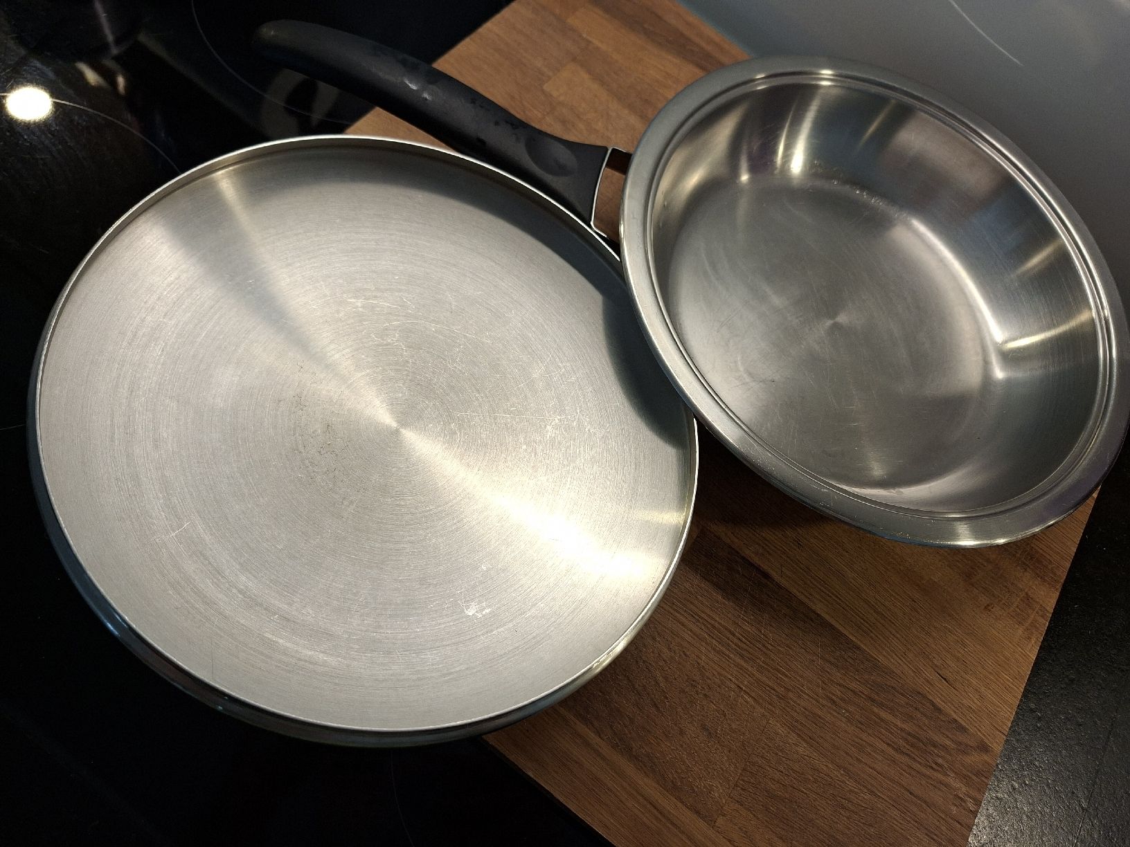 Amc Padelle: AMC Pfanne 2lt Induktion  – Usato da Meinisberg venduto da MartinaM1972 2