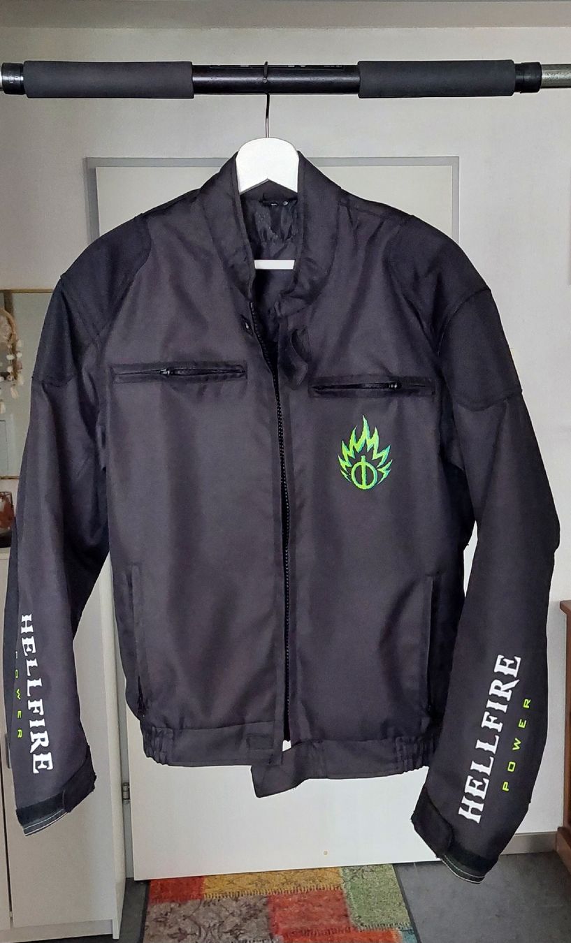 Lotti di vestiti: Starter Set für Roller oder Motorrad  – Usato da Murten venduto da Beat621 4