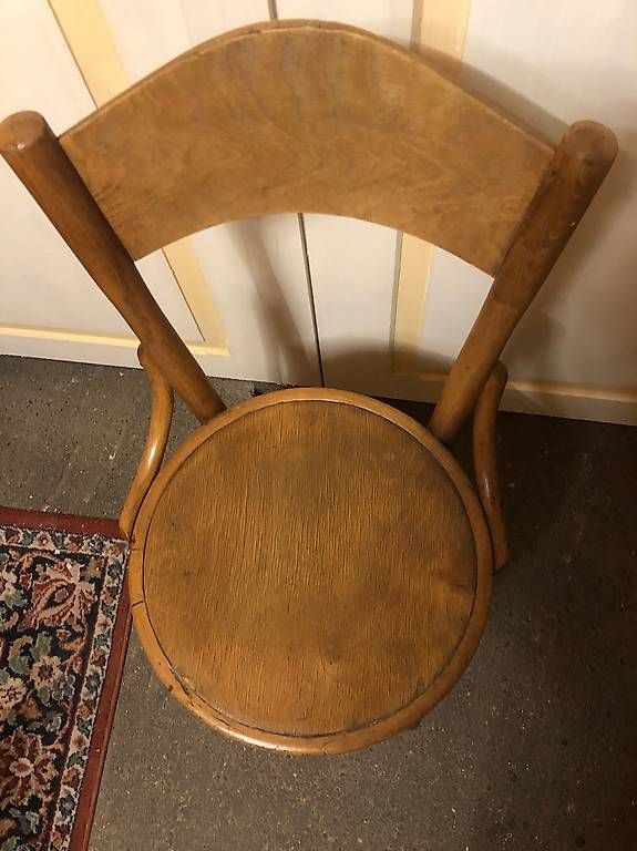 Chaises: Chaises de bistrot – D'occasion à Icogne par GabyMayor 1