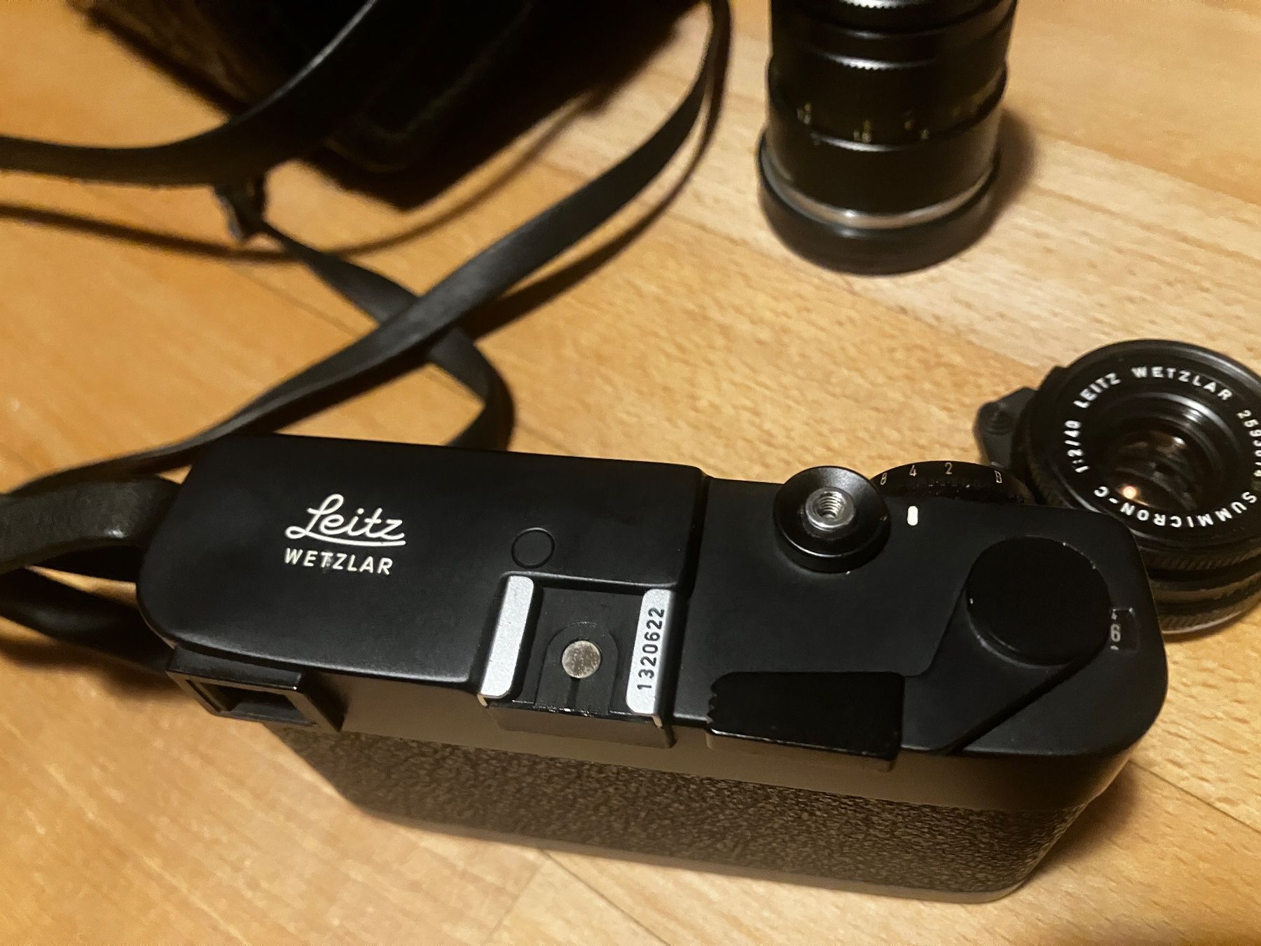 Leica Appareil photo: Leica CL mit Summicron 40mm und 90mm f4 – Défectueux à Grüt (Gossau ZH) par dom_hrd7 3