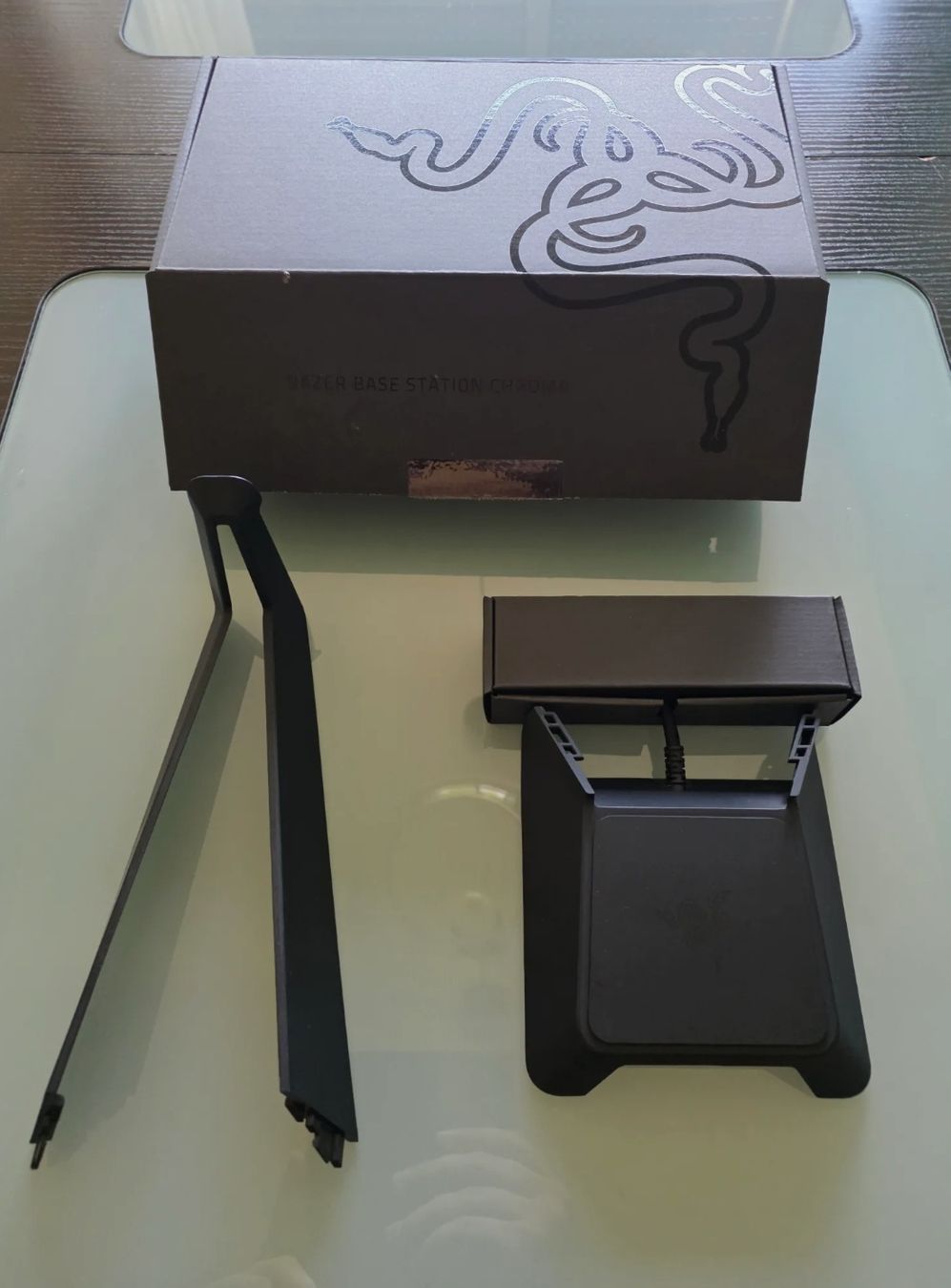 Razer Cuffie: Razer Base Station V2 Chroma Headset Stand Schwarz – Usato da Bern venduto da LegendEdy 3