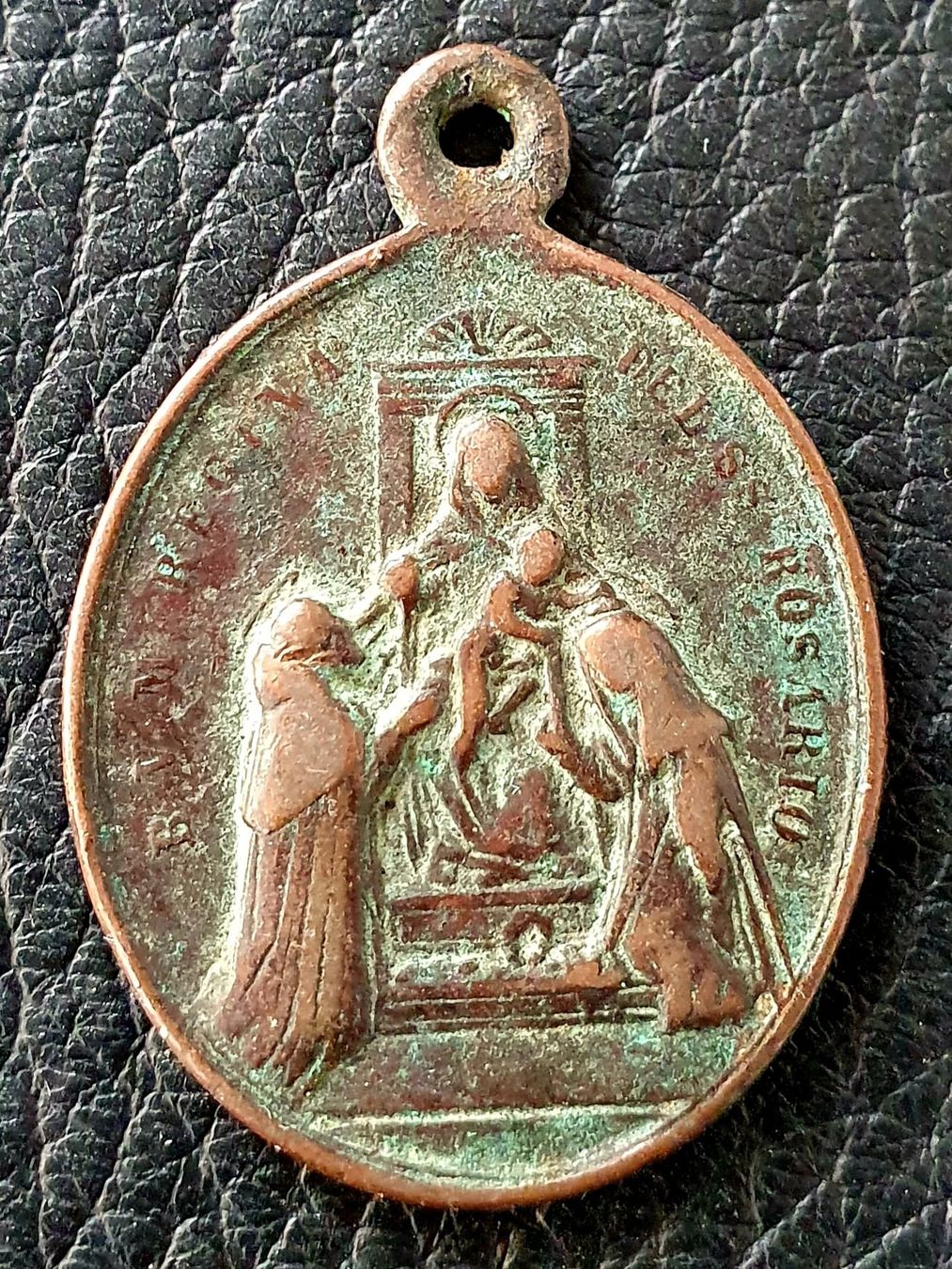 Pendentifs: Altes Medaillon – D'occasion à Egerkingen par Acc1