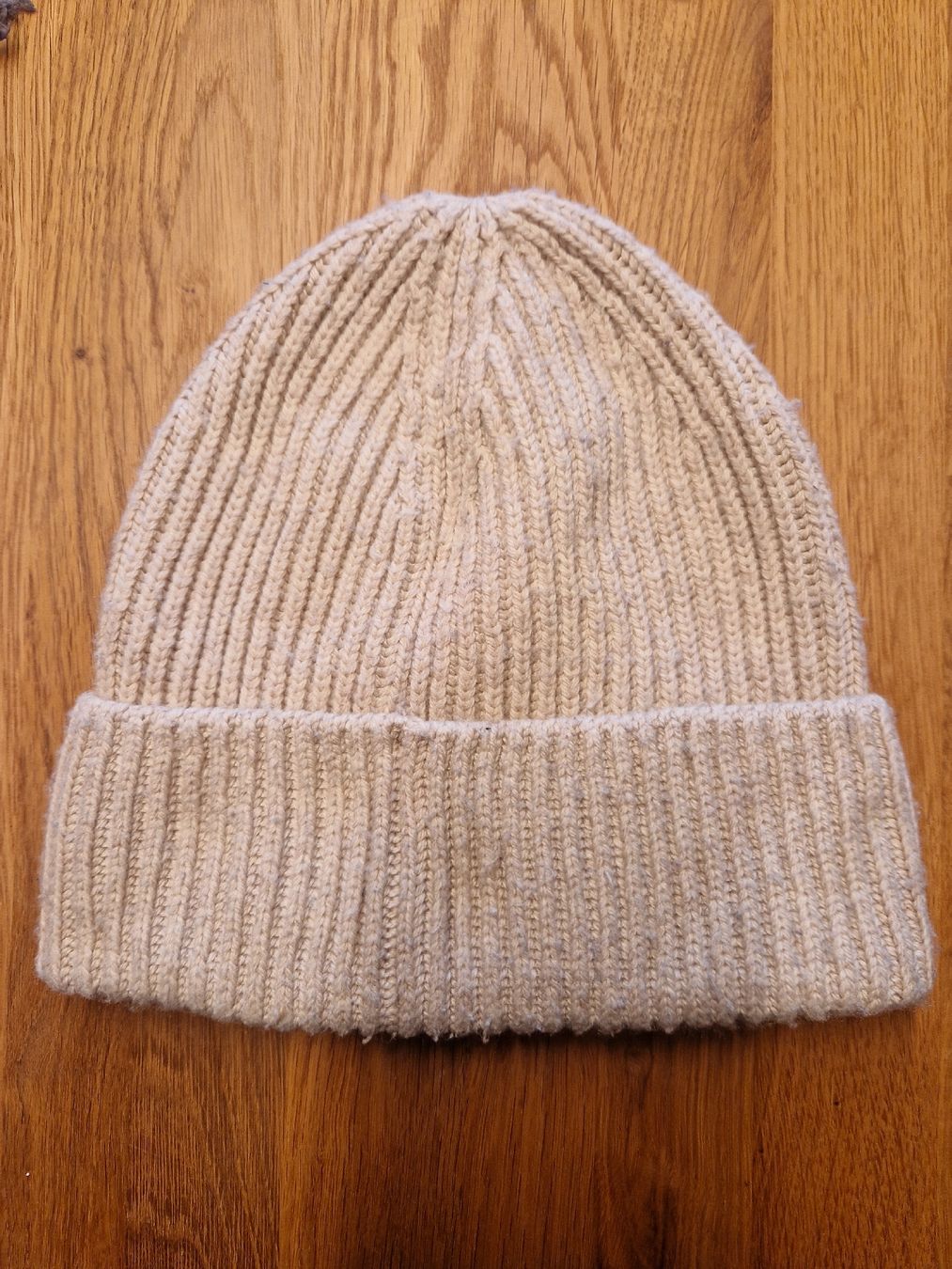 Chapeaux, bonnets & casquettes: Mütze beige – D'occasion à Frauenkappelen par sarahgygax_ 1