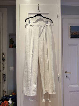 Uniqlo white classic pants size S