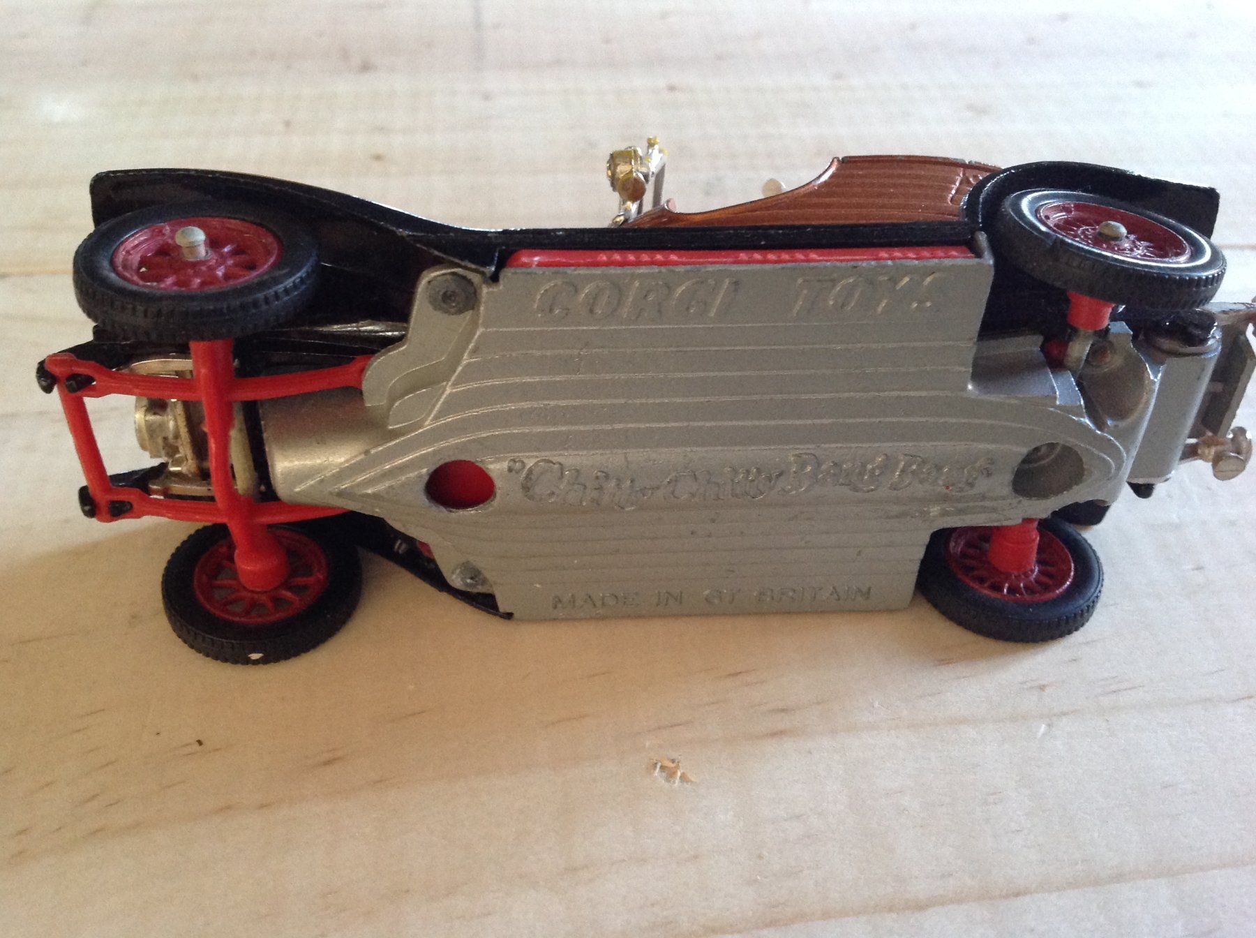 Corgi Toys Modellini d'auto: corgi toys Chitty chitty bang bang – Usato da Vuiteboeuf venduto da broticaire 3