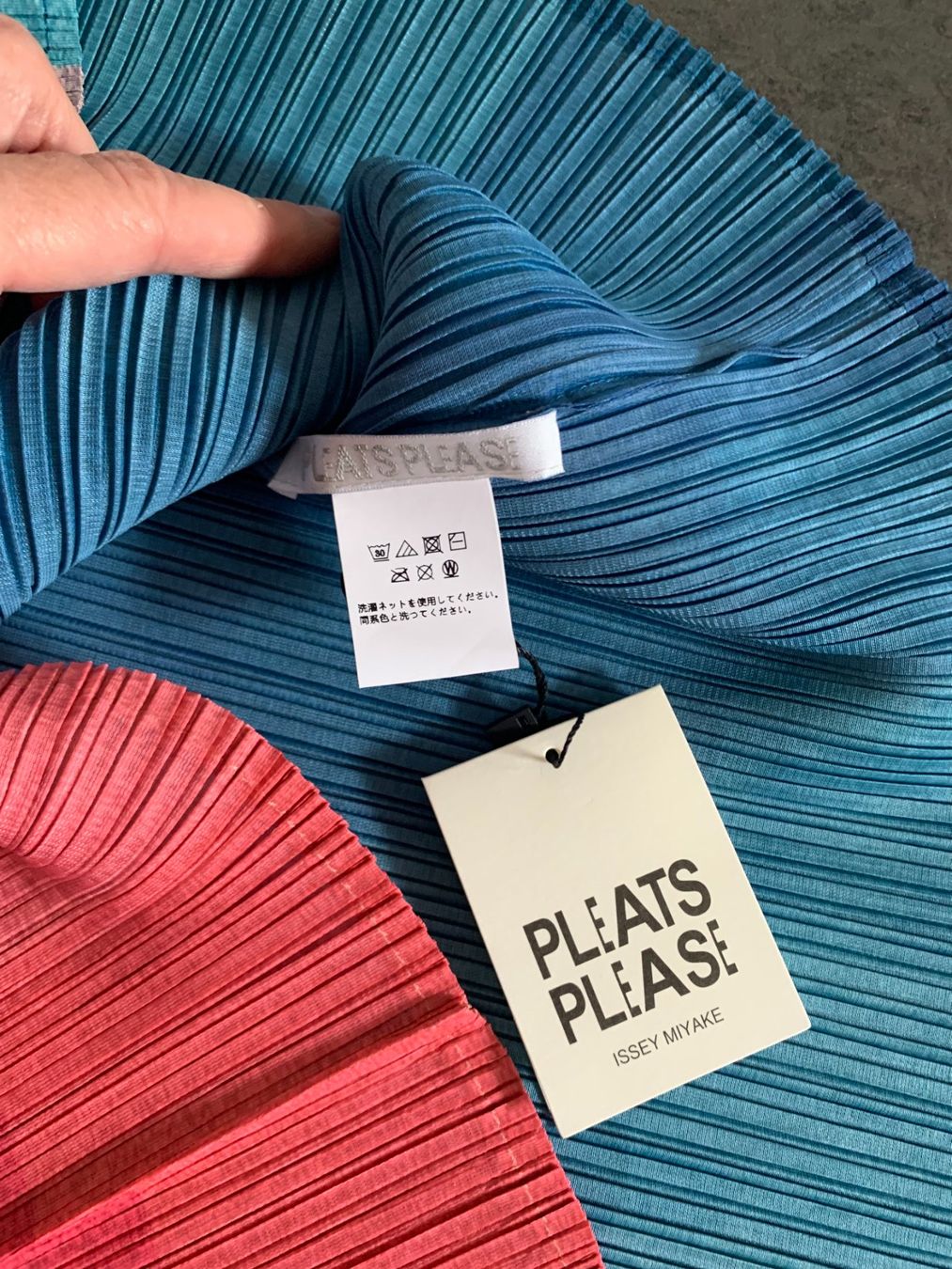 Issey Miyake Vestiti: Issey Miyake Pleats Please Kleid Gr.2 – Nuovo e nell'imballaggio originale da Zürich venduto da anader 4