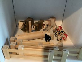 Trauffer-- Holzkühe mit Brunnen und Zaun