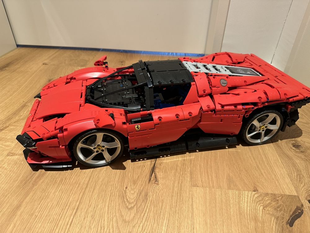 Lego Technik Ferrari Daytona 1