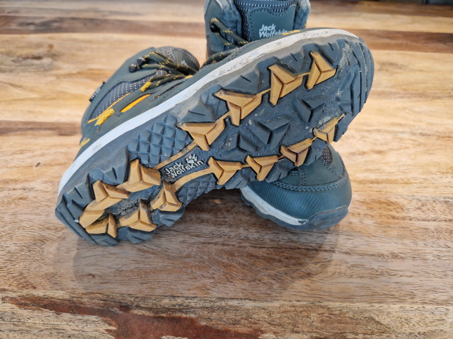 Jack Wolfskin Scarpe per ragazzi: Jack Wolfskin Kinder Wanderschuhe  Gr. 34 – Usato da Trachslau venduto da schumannmario 2