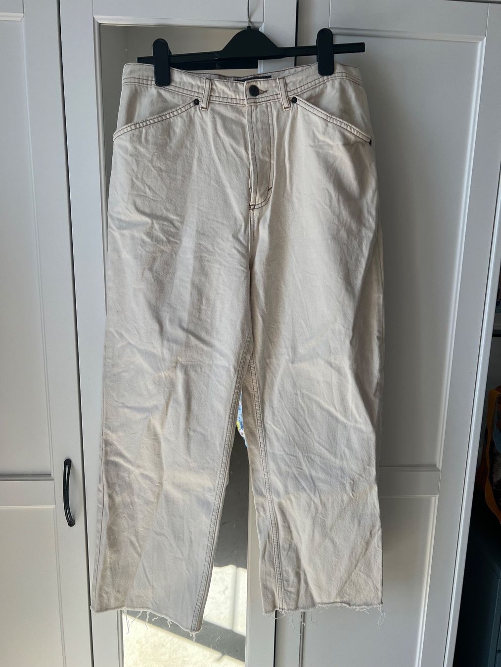 Topshop Jeans: Jeans large crème Topshop 32x30 – D'occasion à Neuchâtel par Thesebootsaremadeforwalking