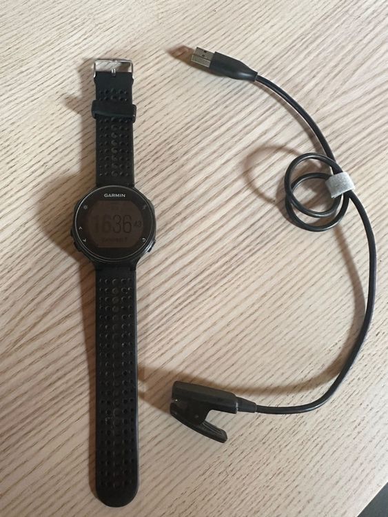 Garmin Smartwatch: Garmin Forerunner 235 – Gebraucht aus Brunnen von costavicentina 1