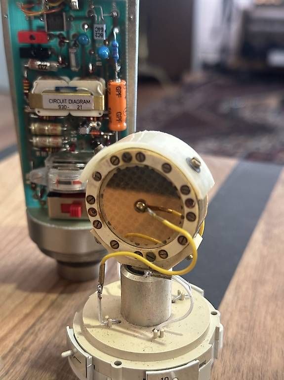 Neumann Mikrofone: Vintage Neumann U87 – Gebraucht aus Winterthur von Porchhouse 4