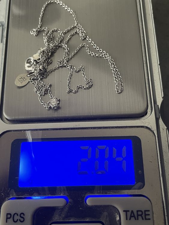 Collier En Or Blanc 18 Carats Avec Pendentif Serti De Diamants - Occasion, Bijou De Valeur à Vendre