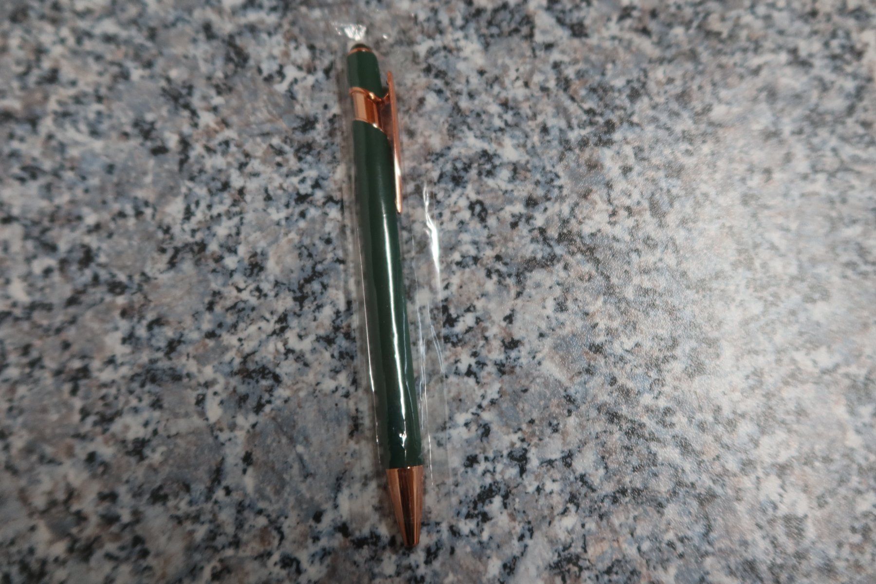 Stifte & Marker: Kugelschreiber – Neu und originalverpackt aus Täuffelen von Cindybussy
