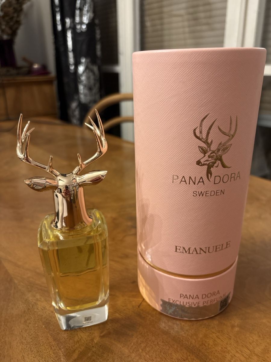 Pana Dora Parfum & Eau de Toilette: Pana Dora Emanuele Parfum 100ml – Gebraucht aus Olten von Theta 2