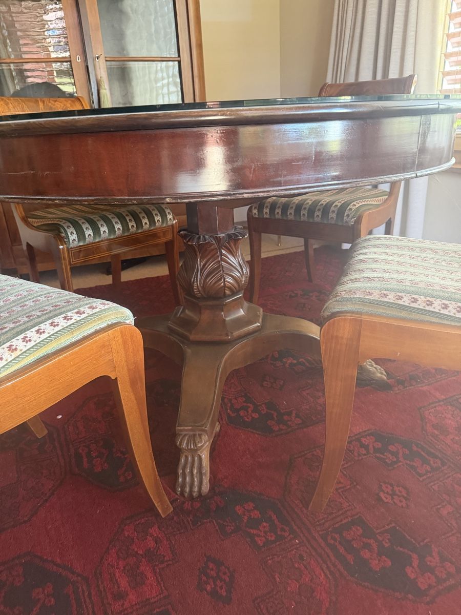 Set de table et chaises: Esstisch mit Stühle  – D'occasion à Kollbrunn par Jani2015 3