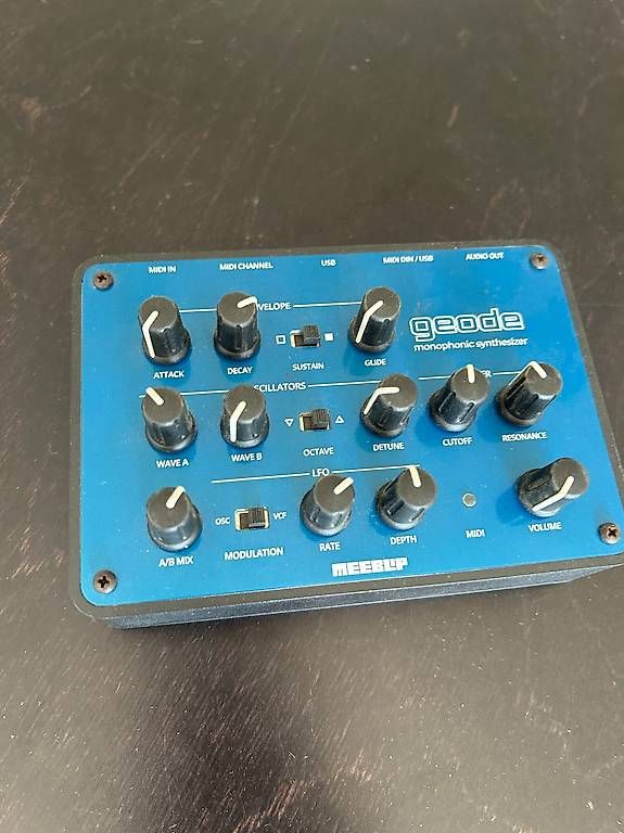 Musikinstrumente: Geode MeeBlip Monophonic Synthesizer – Gebraucht aus Bern von lor_s9hx 1