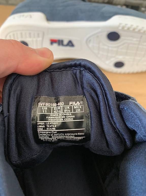 Scarpe da uomo: FILA Retro BBall Sneakers – Usato da Agarone venduto da hillz5001 1
