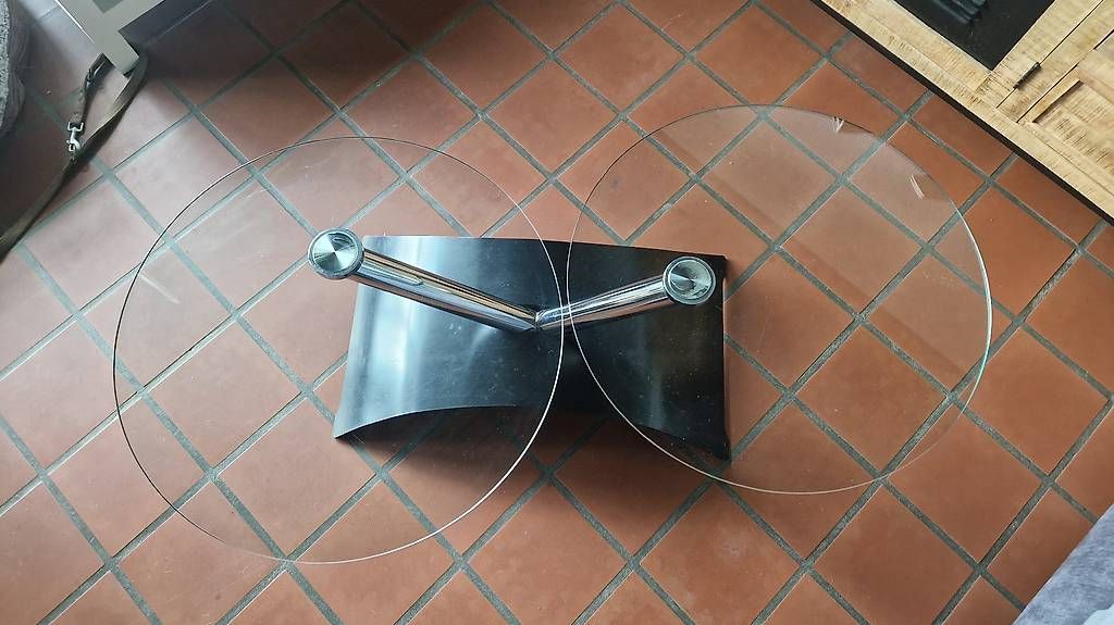 Tavoli: Glas Couchtisch - Drehbar – Usato da Habsburg venduto da YannikC