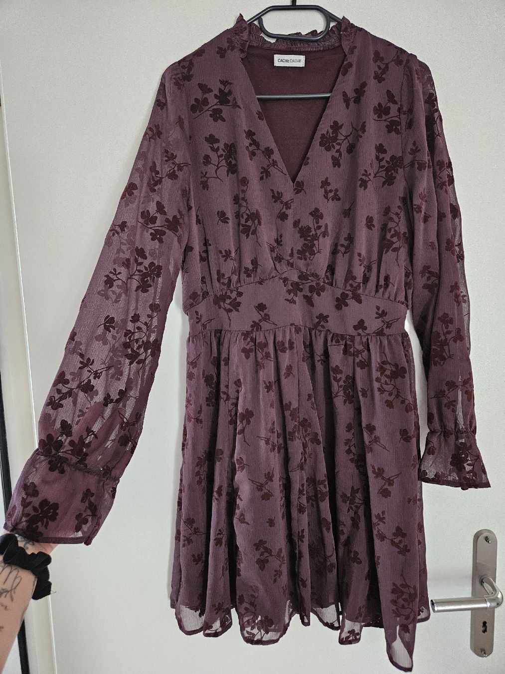 Kleider: Robe cache-cache taille M/L – Gebraucht aus Vétroz von sas_yln5