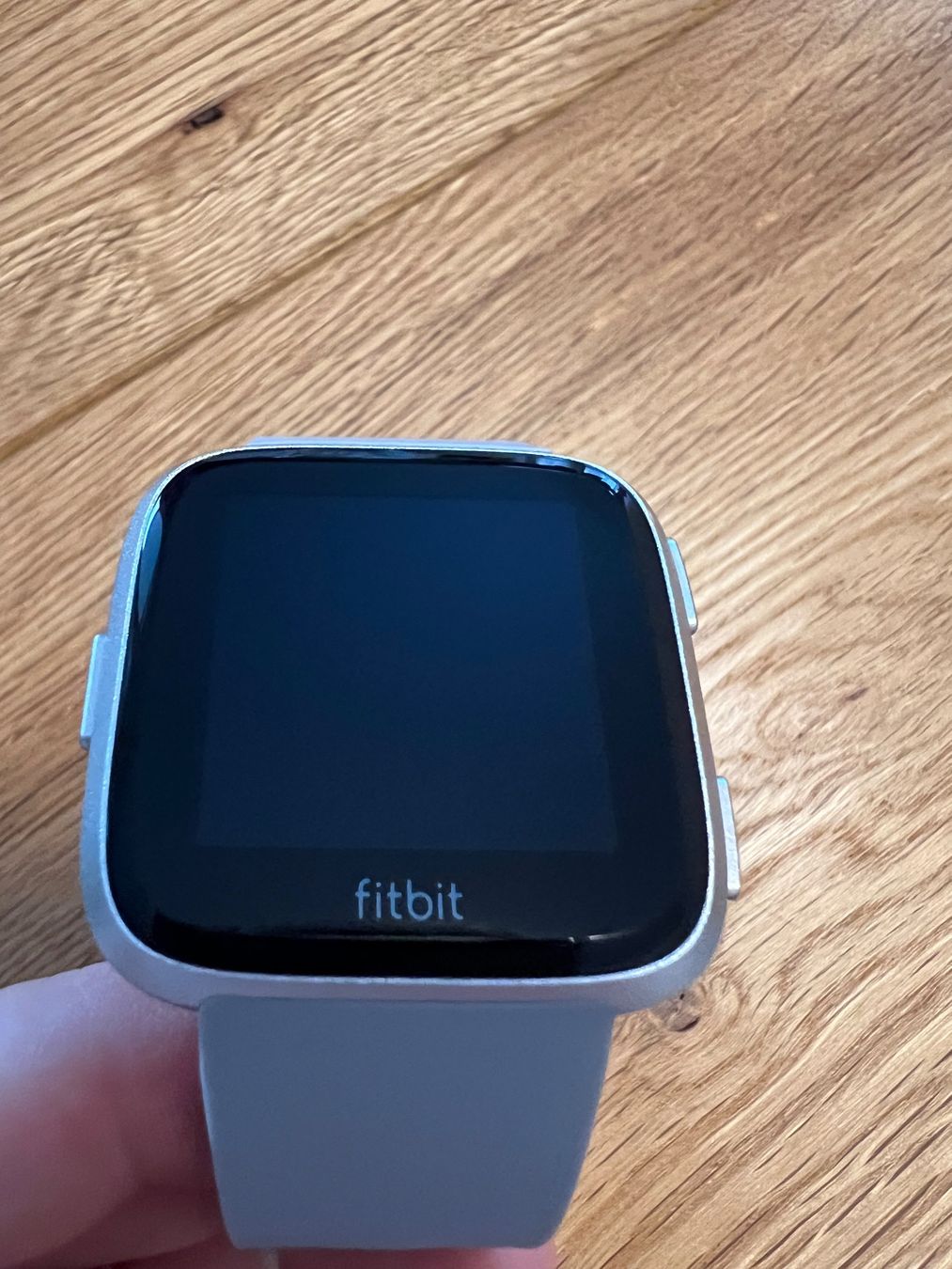 Fitbit Smartwatch: Fitbit Versa 2 silber – D'occasion à Möriken AG par Golf_89 2