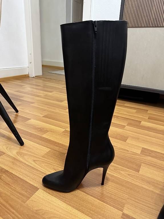 Scarpe da donna: Christian Louboutin Kate Botta  – Usato da Küsnacht ZH venduto da TinaSimona.31 4