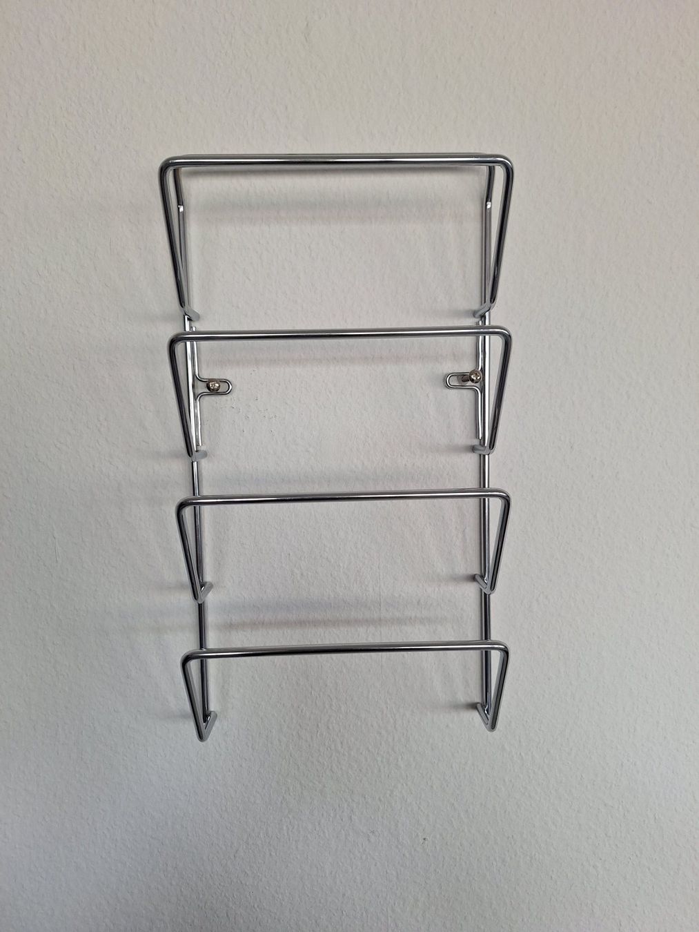 Supporti a parete: Wand-Zeitungshalter verchromt, 4 Fächer – Nuovo (secondo la descrizione) da Spreitenbach venduto da Ringog 5